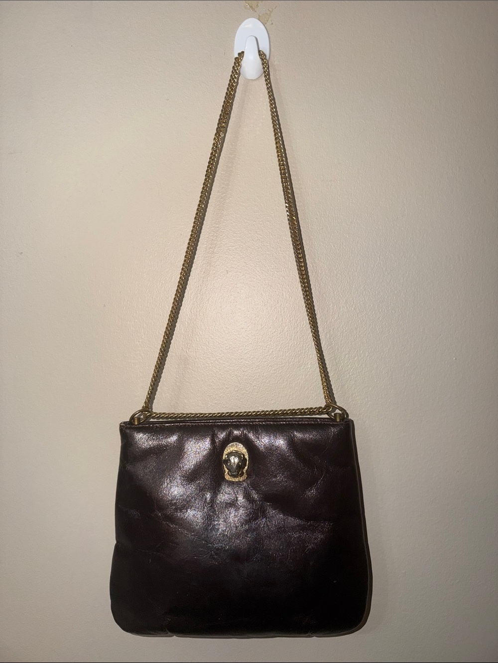 Classic Brown Leather Shoulder Bag with Gold Chain Strap